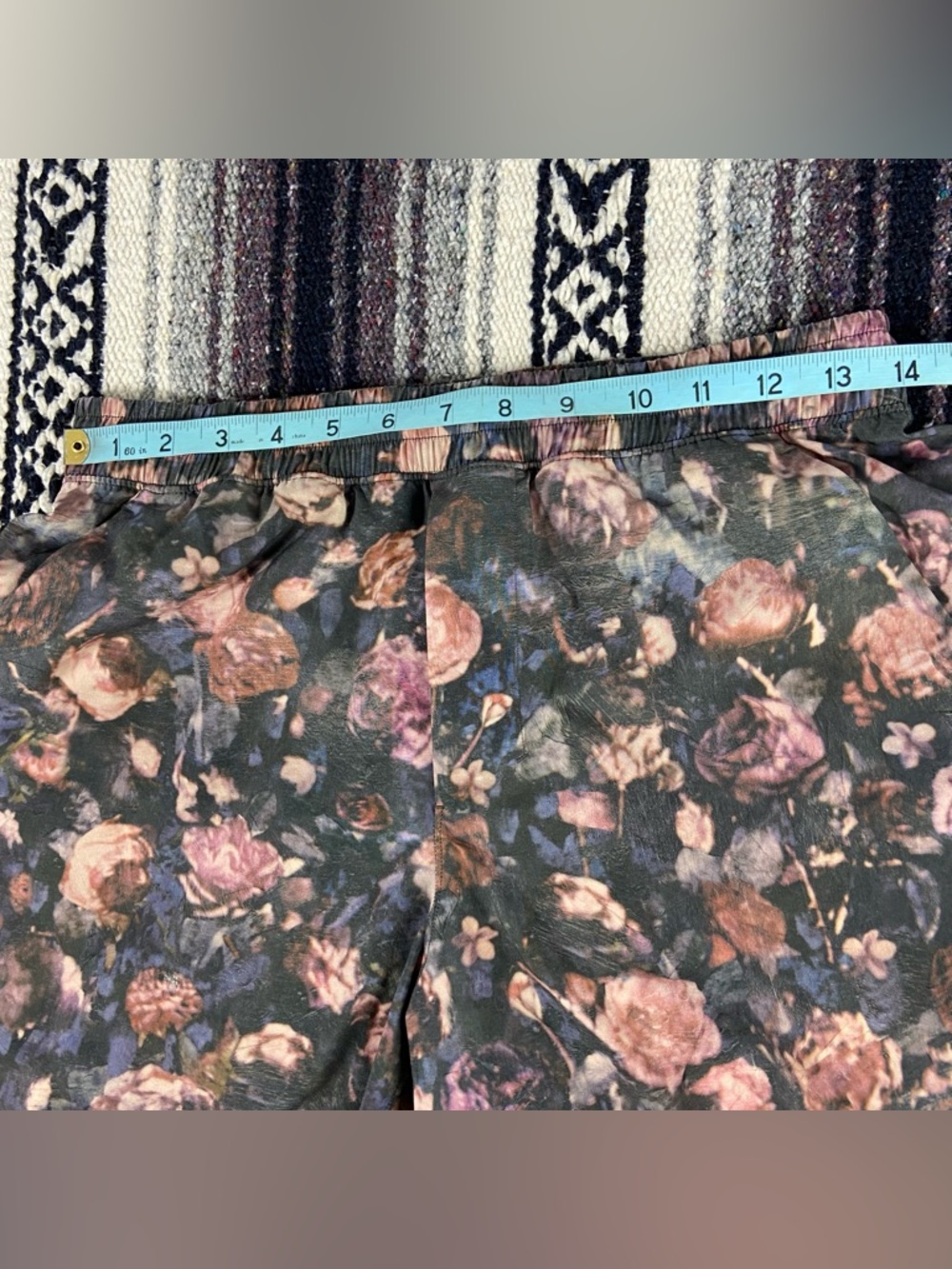 Lululemon Pace Breaker Shorts 7" Linerless Frosted Rose Mens Medium M Floral - Picture 3 of 12